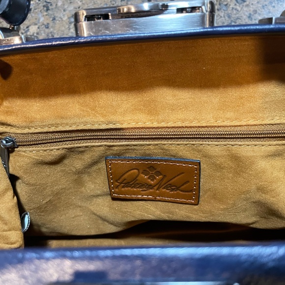 Patricia Nash Gracchi Vintage Leather-Wrapped Frame Satchel Caribbean Blue EUC - Picture 7 of 15